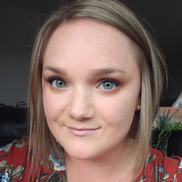 Meet your Posher, Alicja - Picture 1 of 1